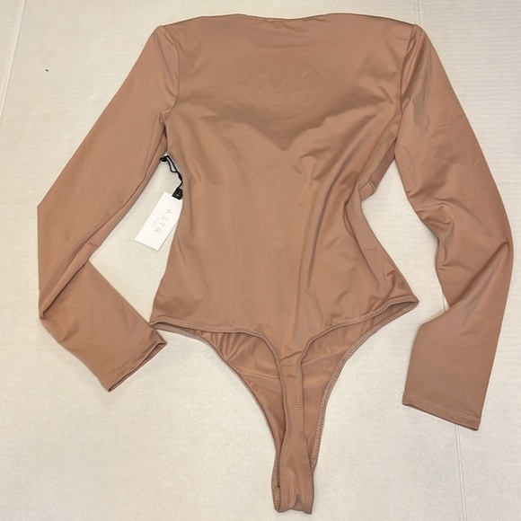 ASTR THE LABEL VENTURA BODYSUIT PINK NUDE SMALL NEW WITH TAGS - Picture 9 of 16